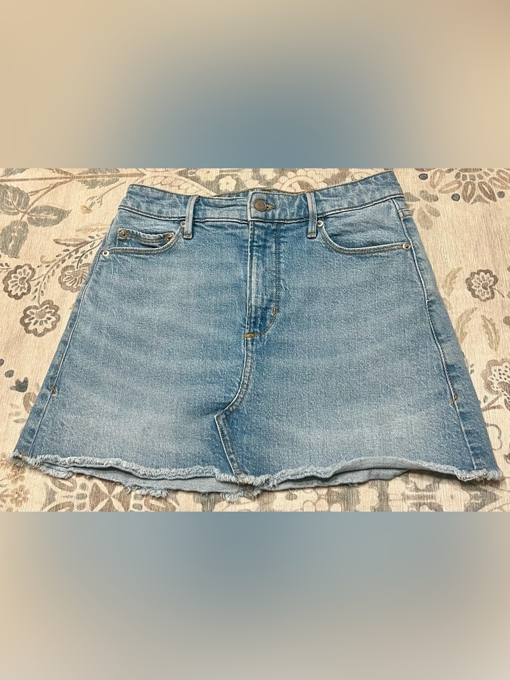 Good American Denim Mini Skirt Light Blue Size 2/26